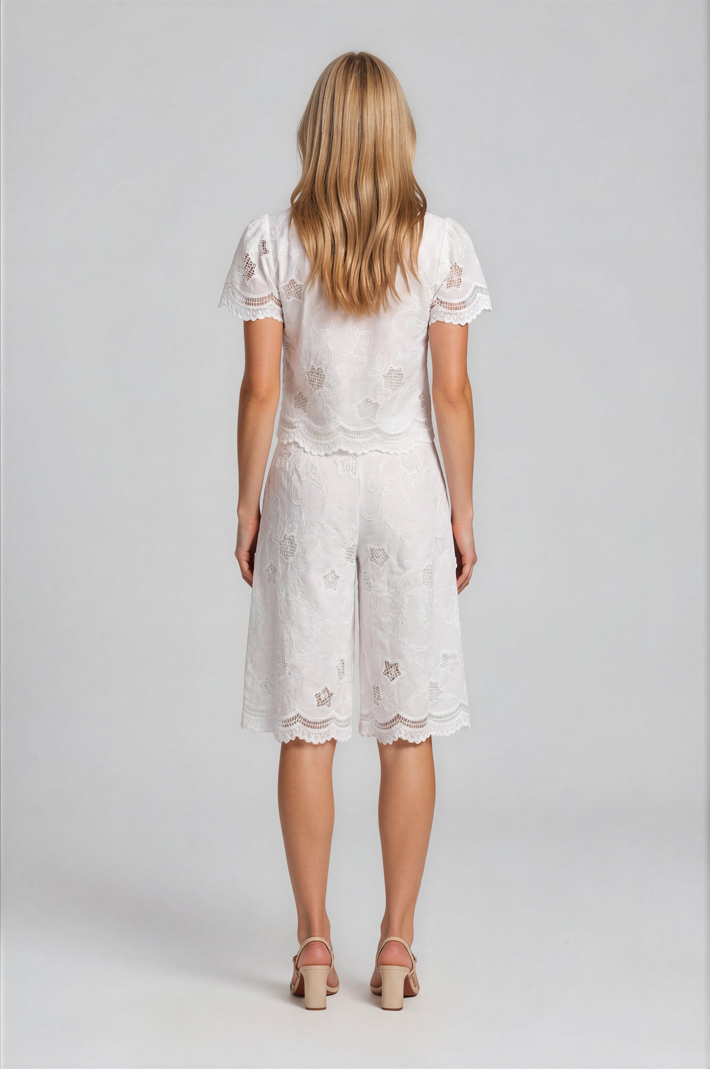 Embroidery Bermuda Shorts ONLY