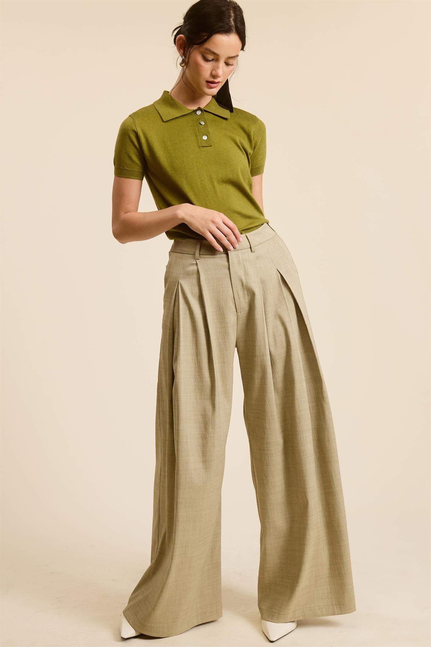 Short Sleeve Knit Collared Top