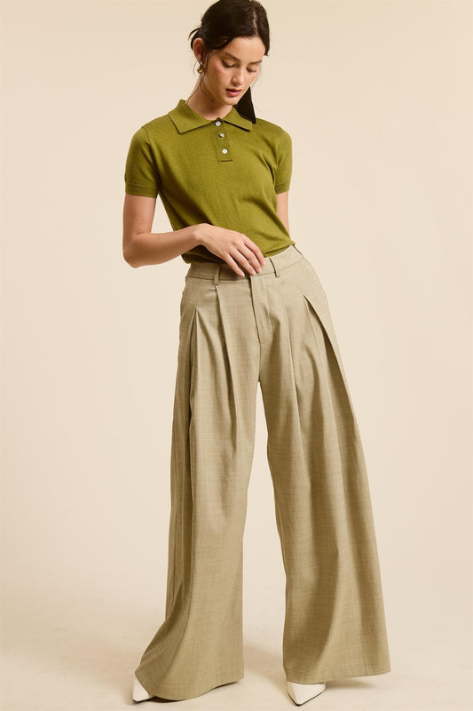 Short Sleeve Knit Collared Top