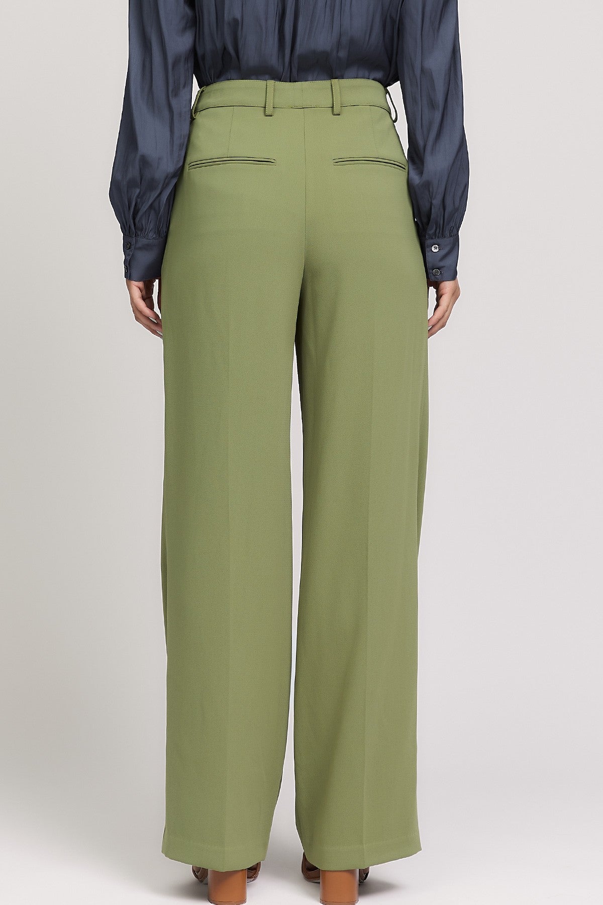 The Olive Trouser